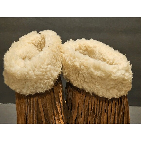 Madden Girl Sleet Fringe Hidden Wedge Boots Faux Fur Suede Chestnut Brown 9.5 M - Picture 6 of 14
